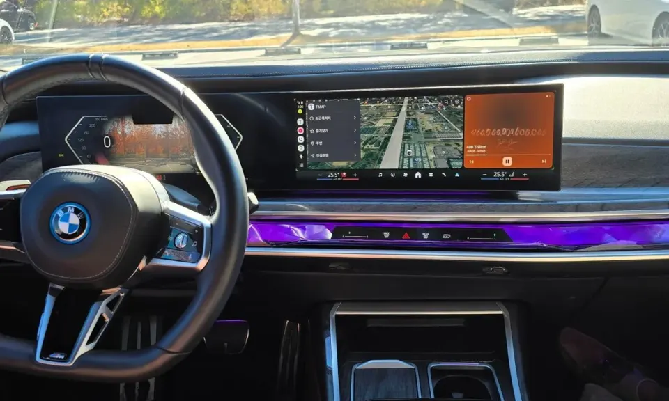 BMW i7