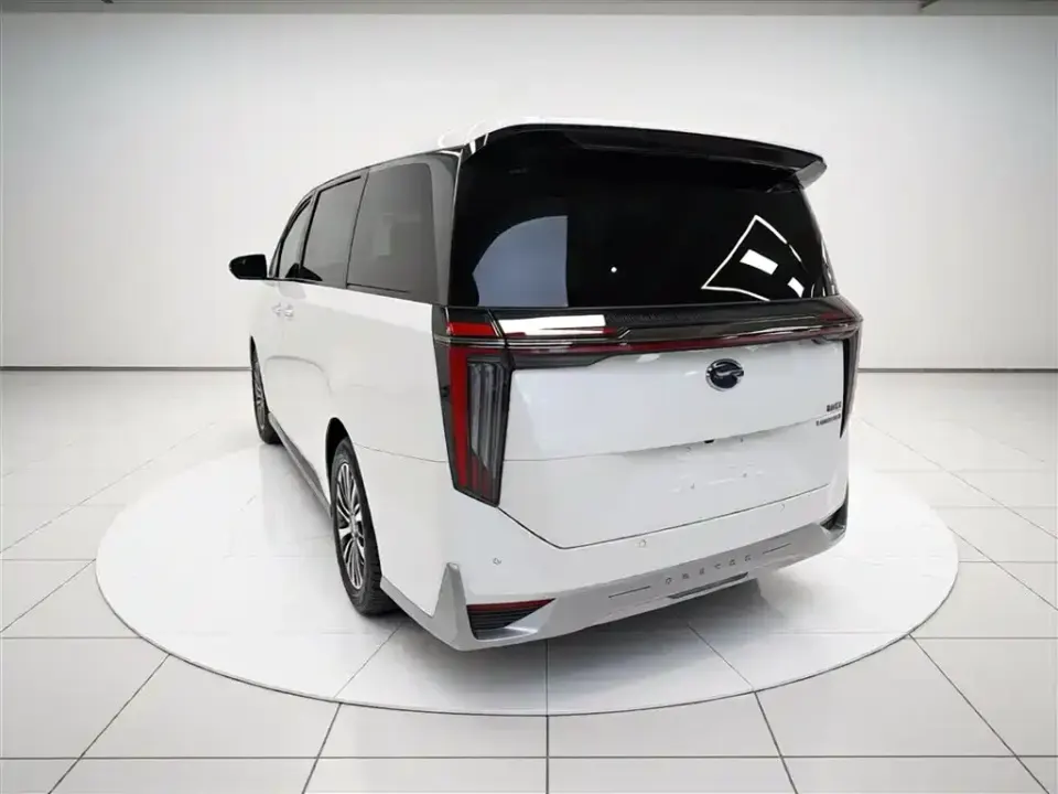 GAC Trumpchi M8