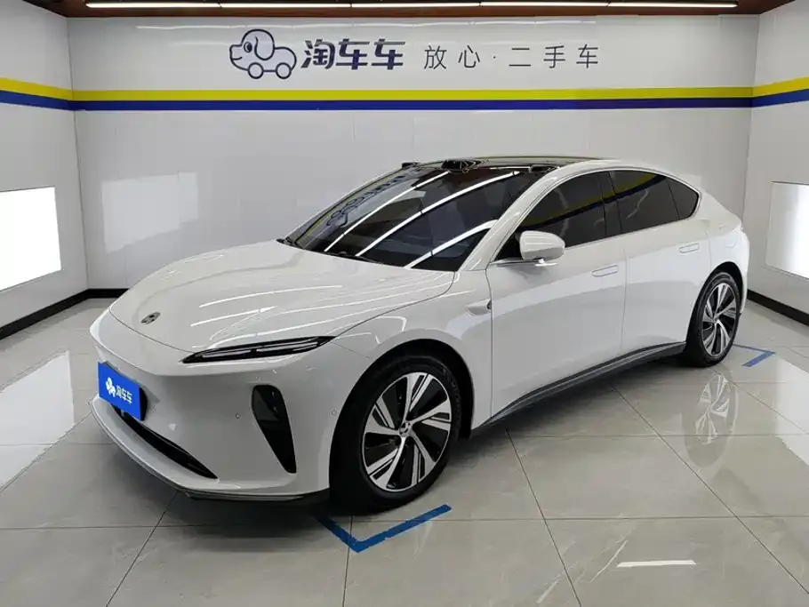 Nio ET5