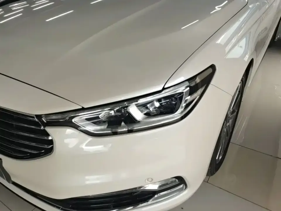 Ford Taurus