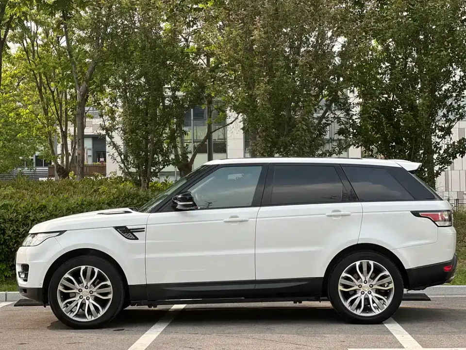 Land Rover Sport