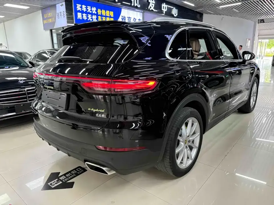 Porsche Cayenne Hybrid