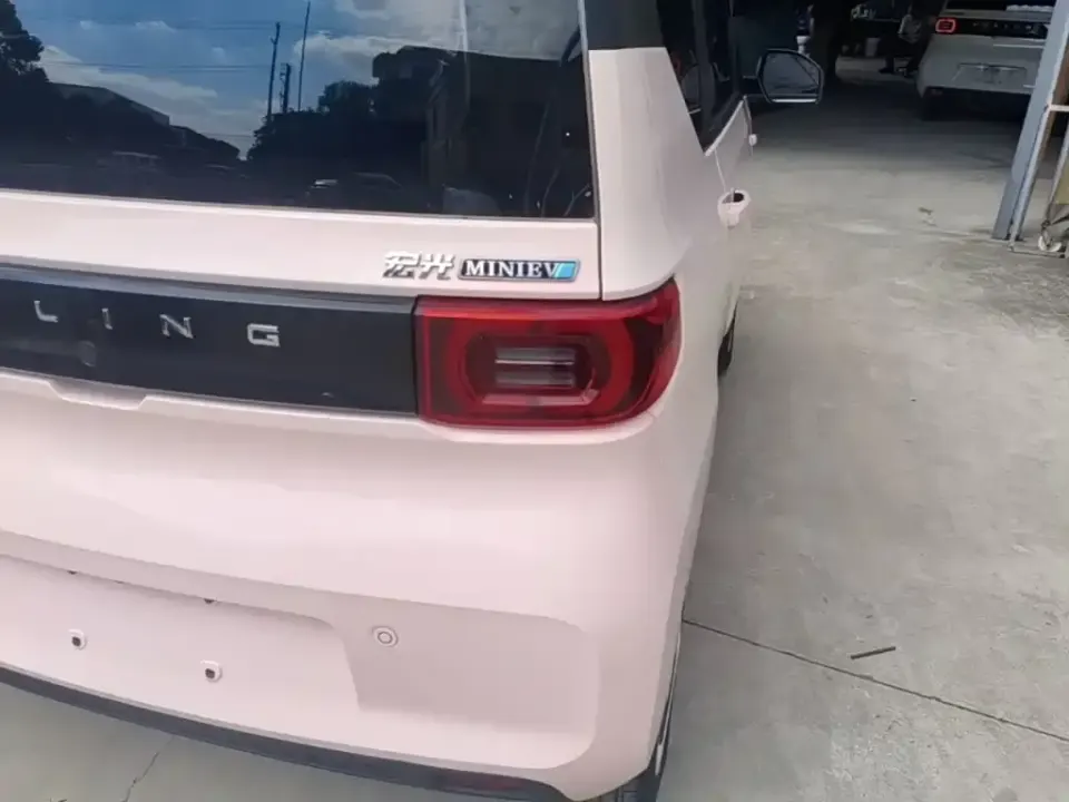 Wuling MINIEV