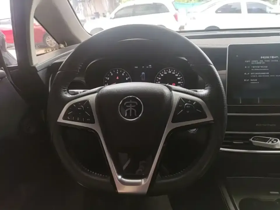 BYD MAX