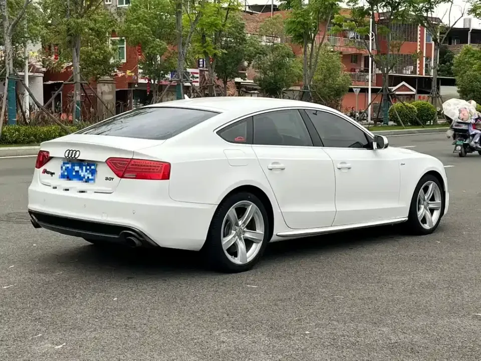 Audi A5 (Import)
