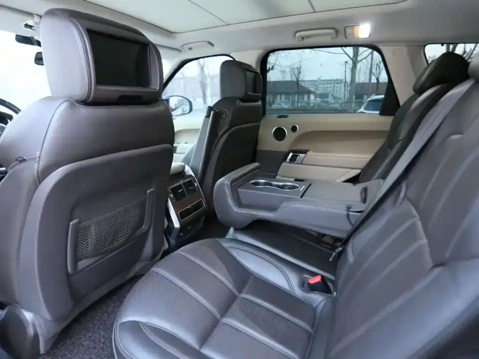 Land Rover Sport