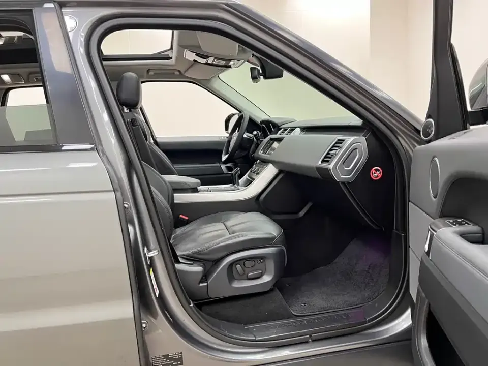 Land Rover Sport
