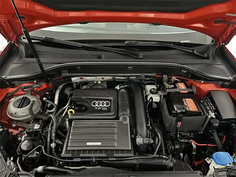 Audi Q2L