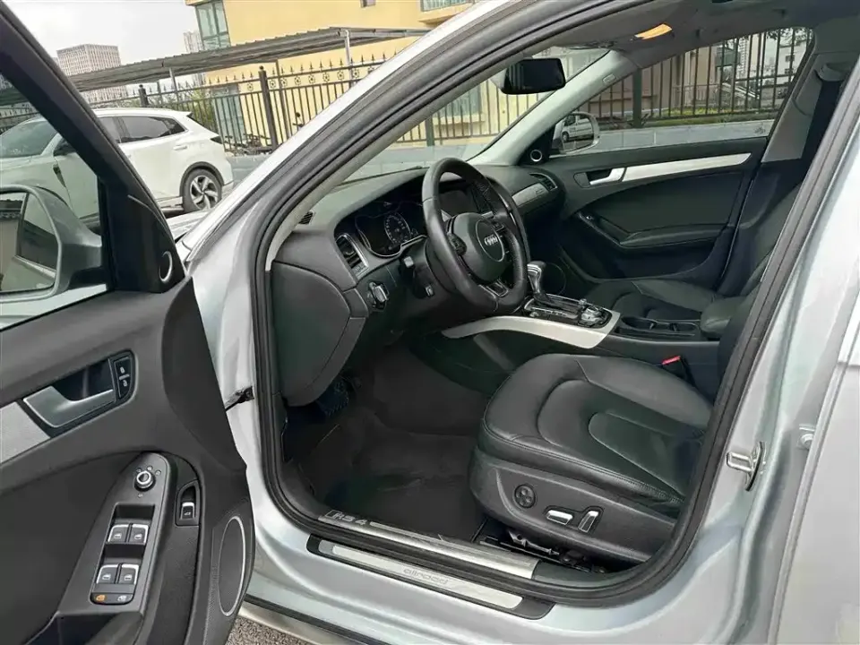 Audi A4 (Import)