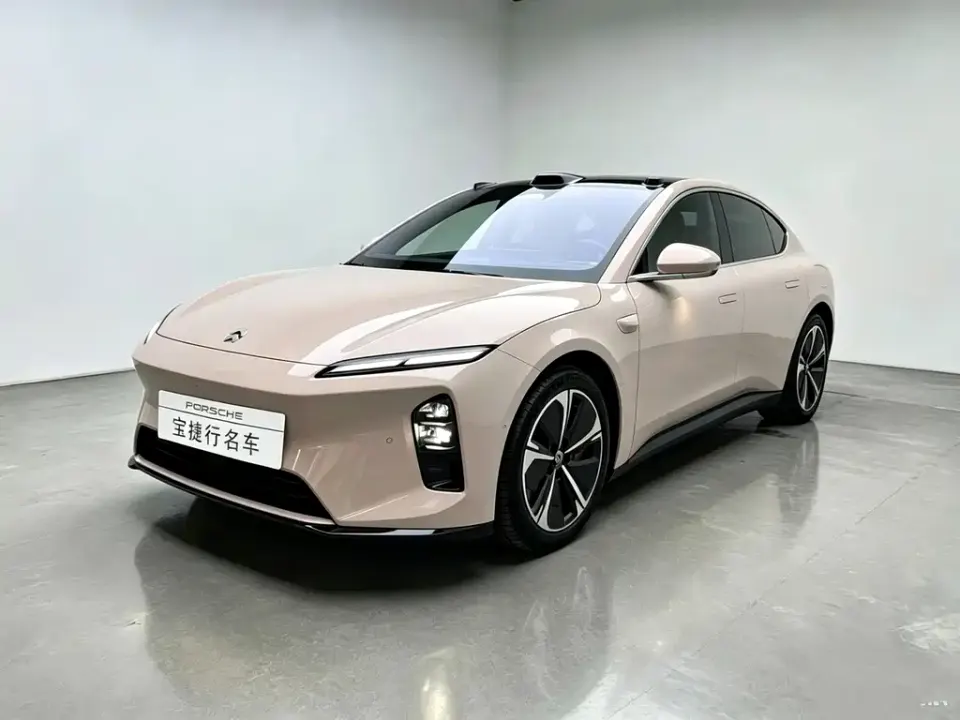 Nio ET5