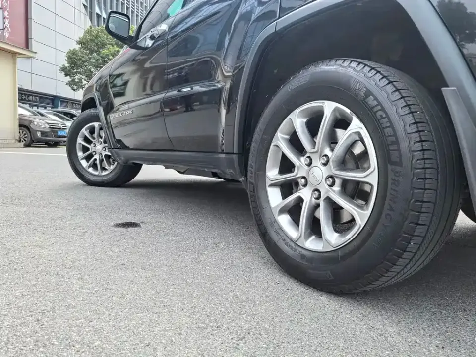 Jeep Grand Cherokee (Import)