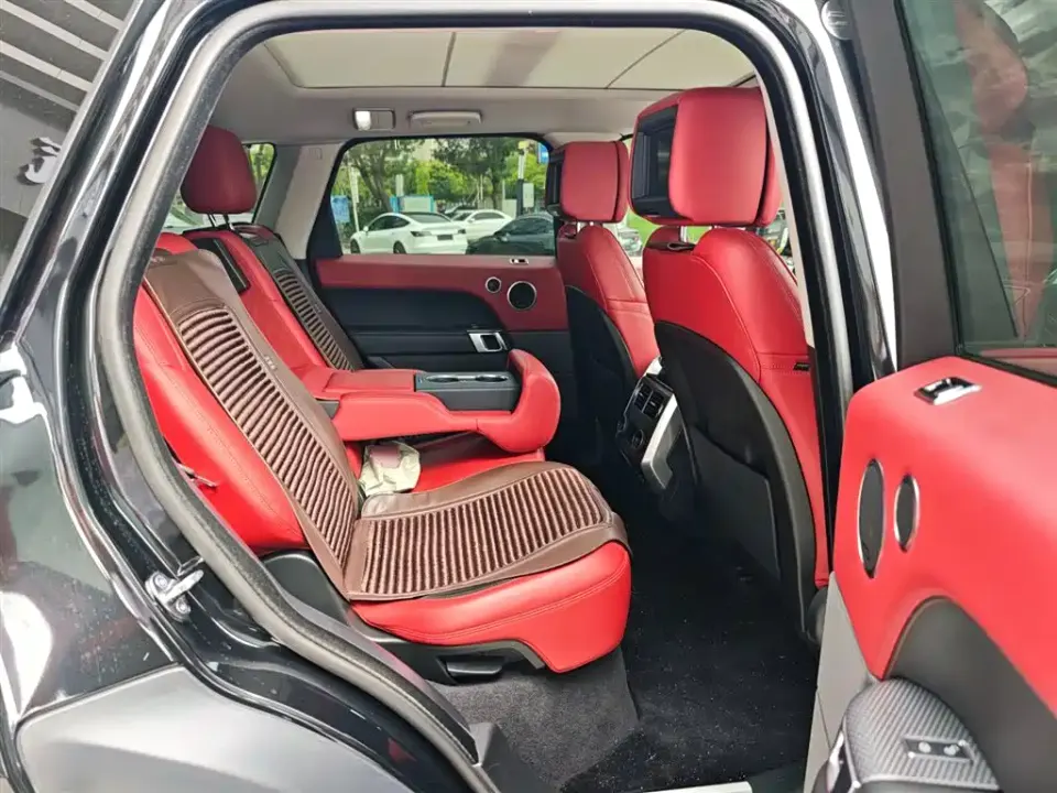 Land Rover Sport