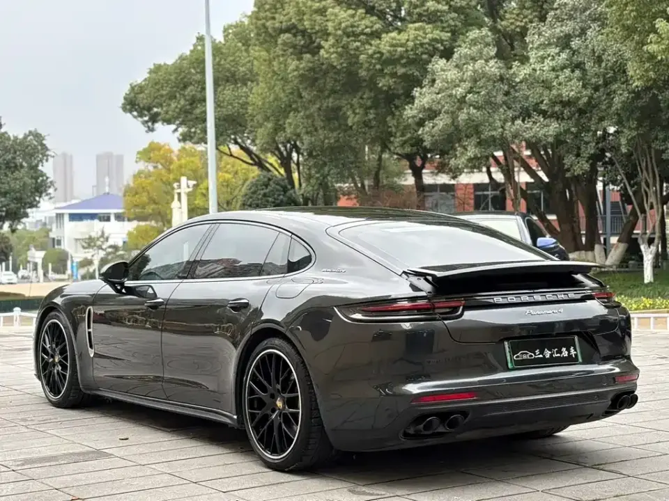 Porsche Panamera Hybrid