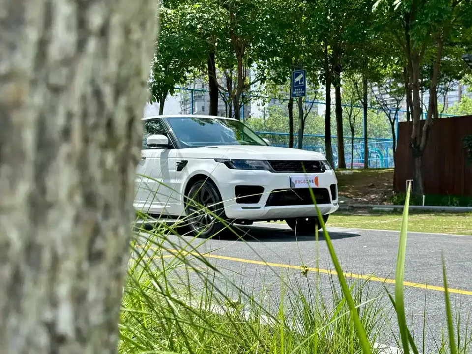 Land Rover Sport