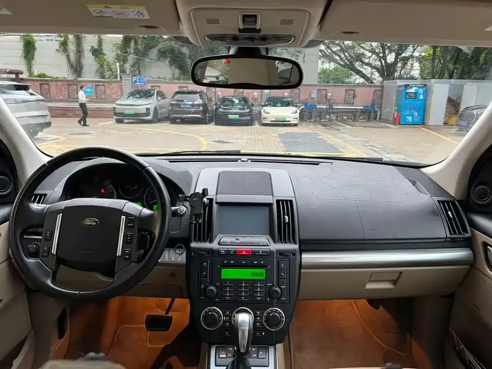 Land Rover Freelander 2