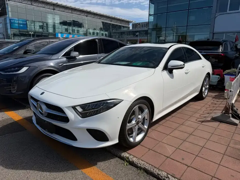 Mercedes-Benz CLS