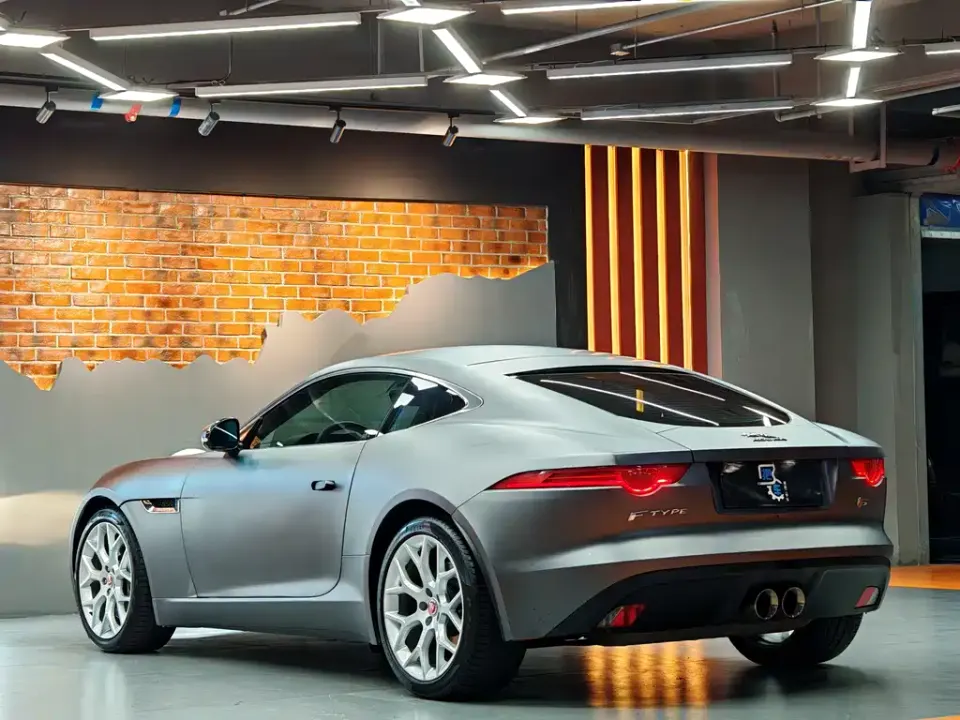 Jaguar F-Type