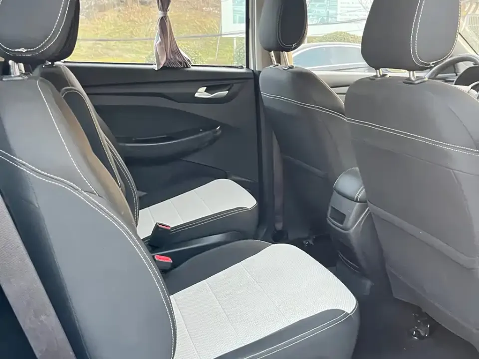 Wuling Hongguang S3
