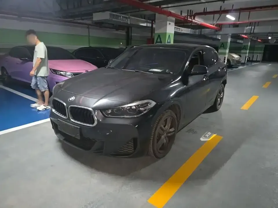 BMW X2