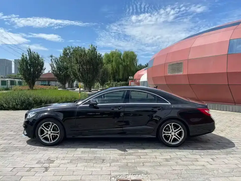 Mercedes-Benz CLS