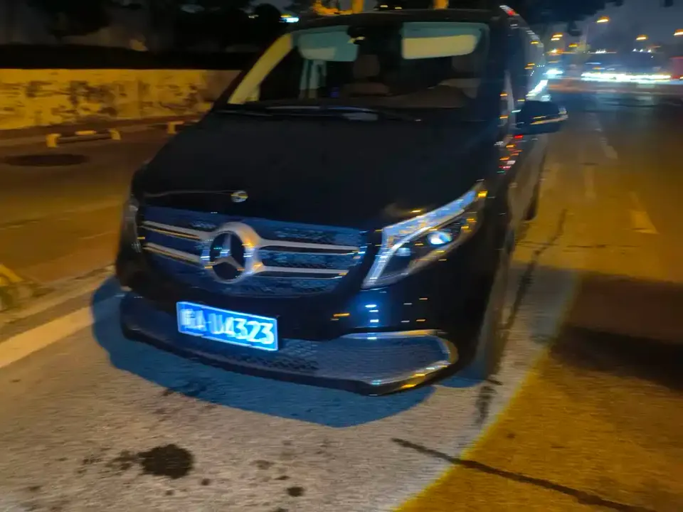 Mercedes-Benz V-Class