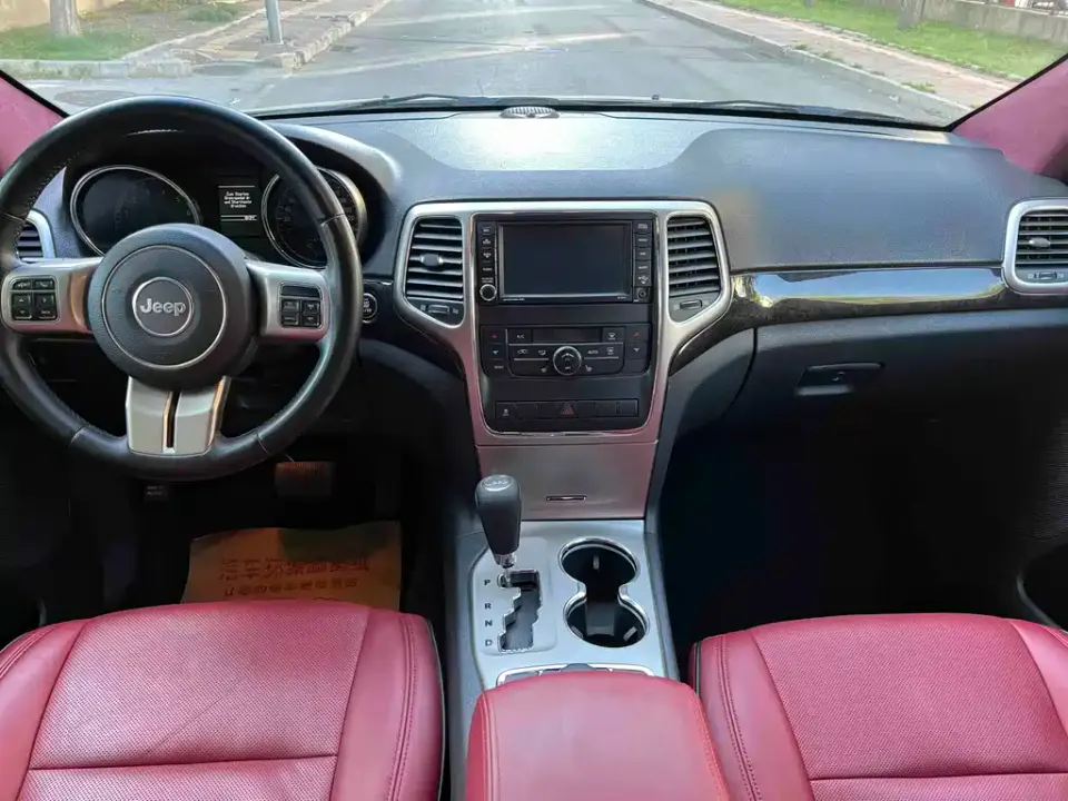 Jeep Grand Cherokee (Import)
