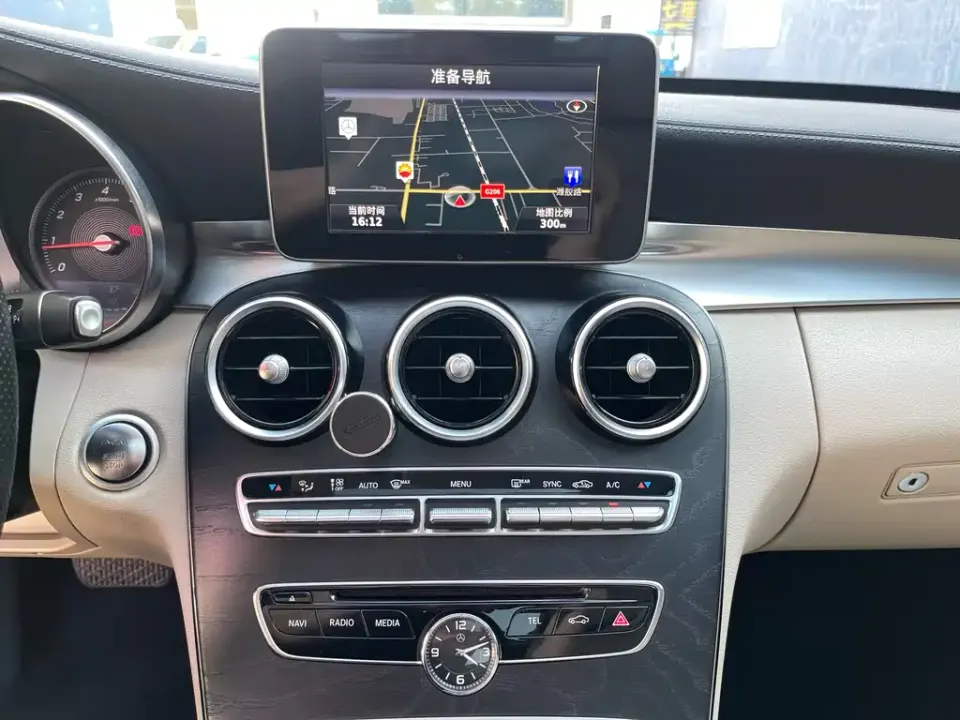 Mercedes-Benz C-Class