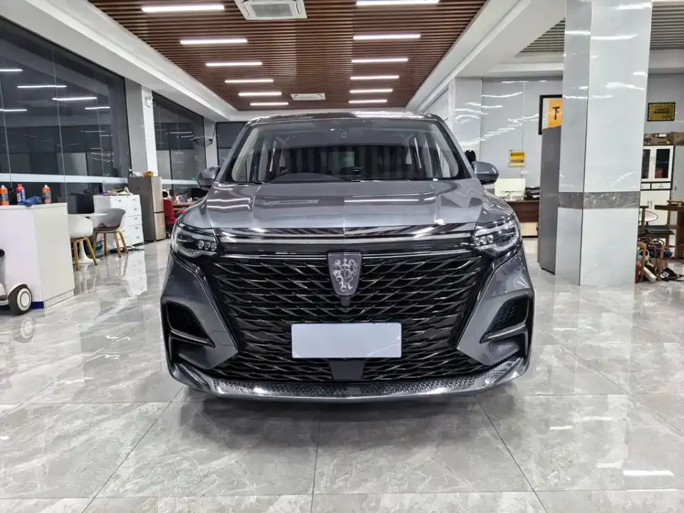 Roewe iMAX8