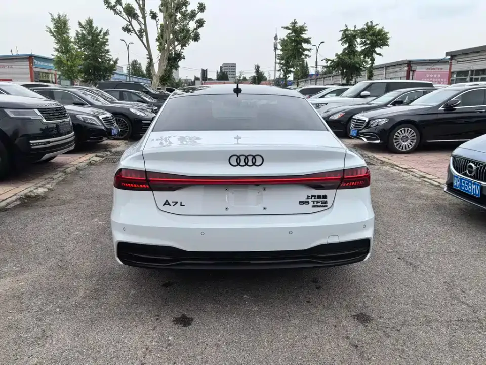 Audi A7L