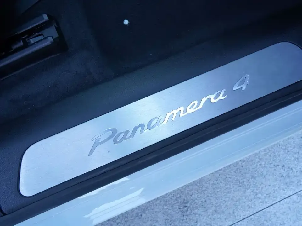 Porsche Panamera Hybrid
