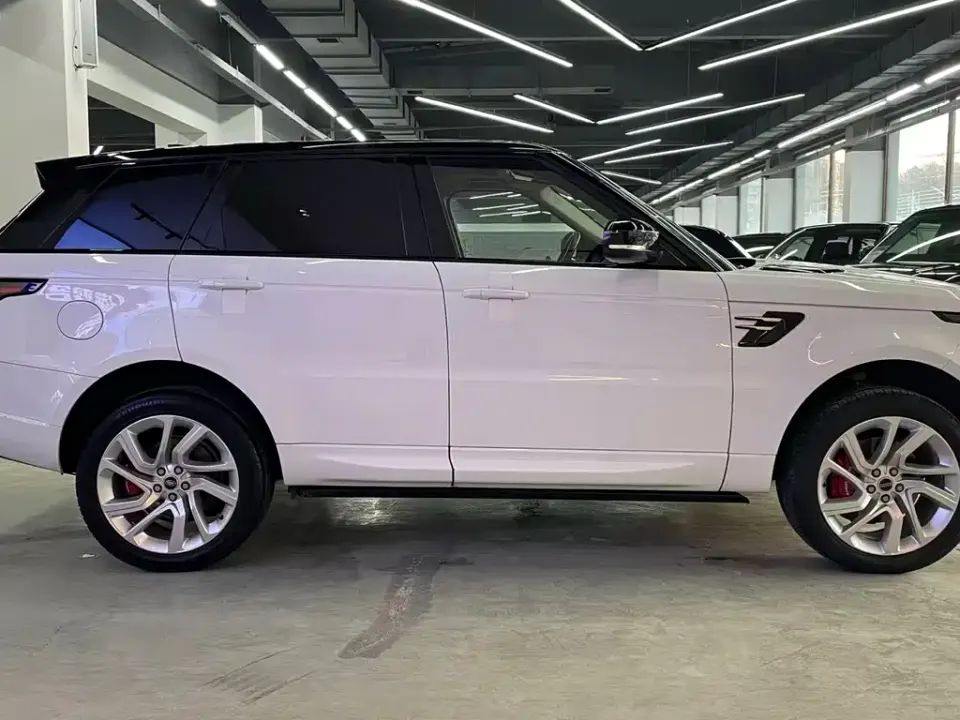 Land Rover Sport