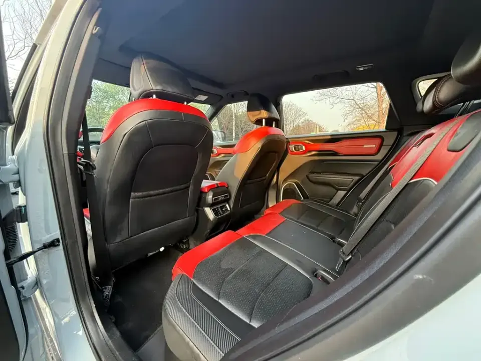 Geely ICON