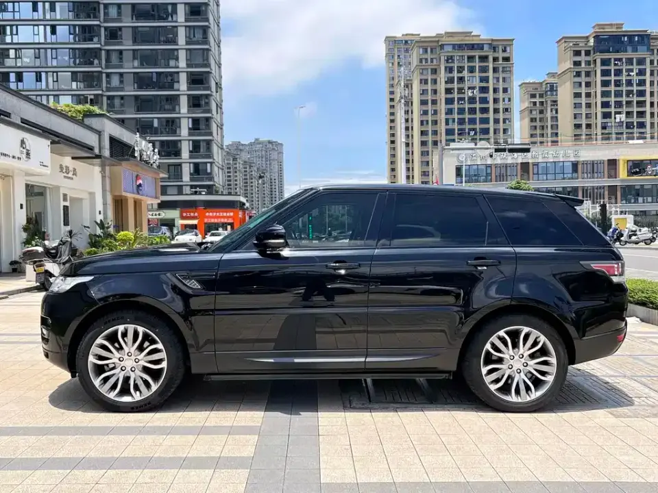 Land Rover Sport