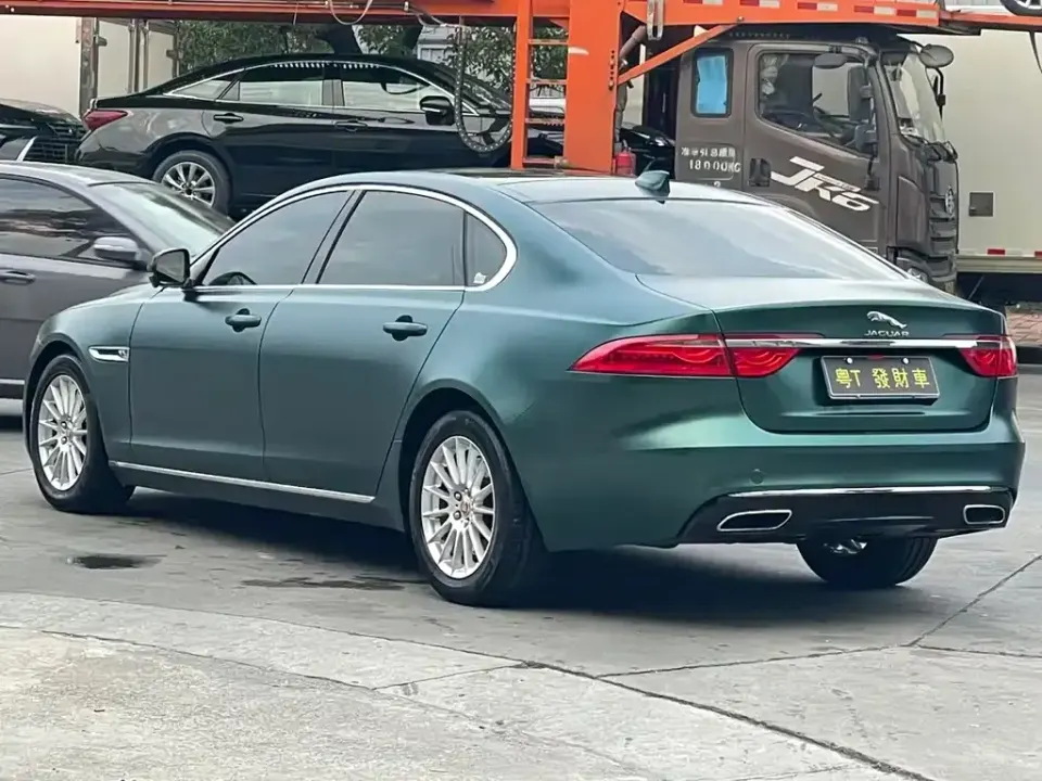 Jaguar XFL