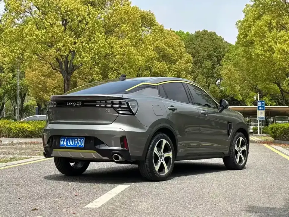 Lynk & Co 05