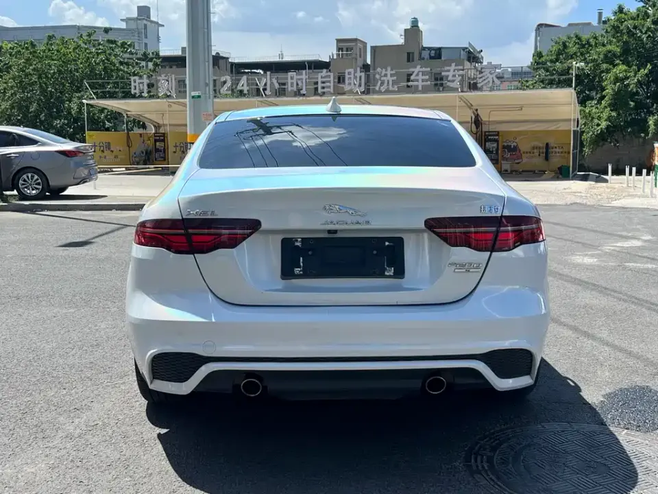 Jaguar XEL