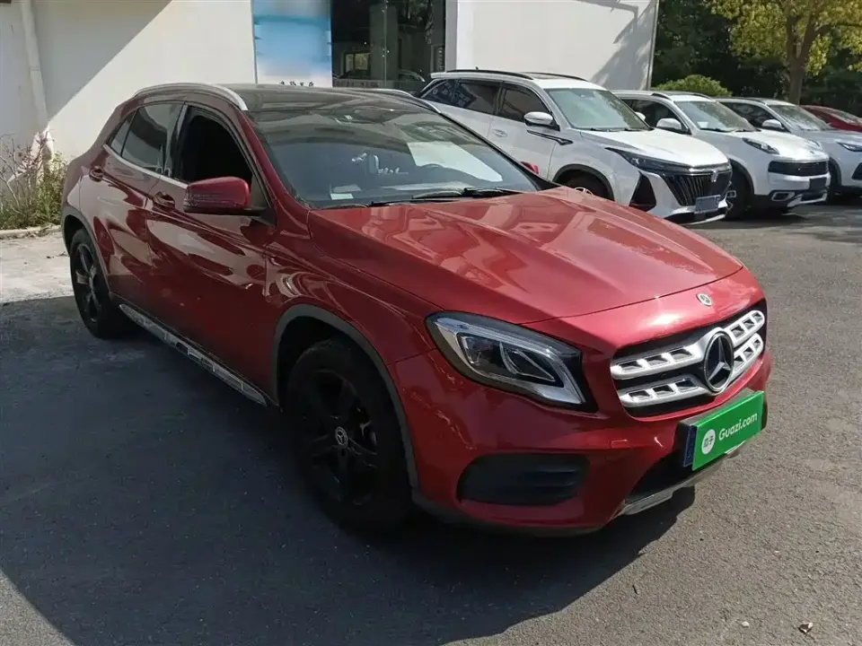 Mercedes-Benz GLA