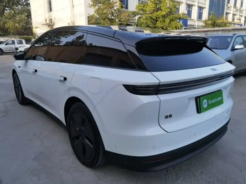 Li Li i6