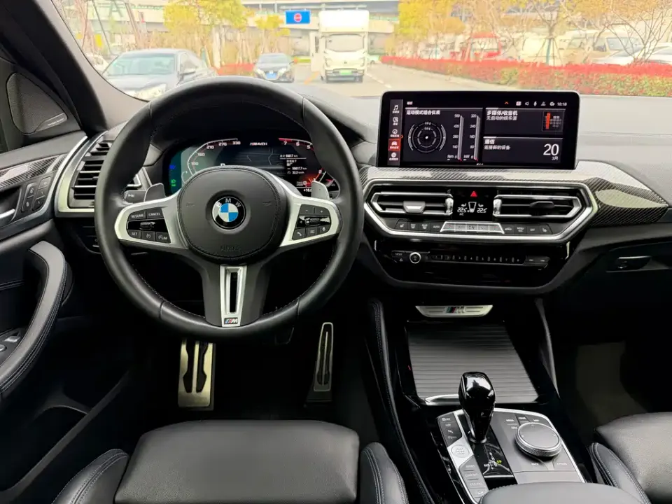 BMW X4 M40i