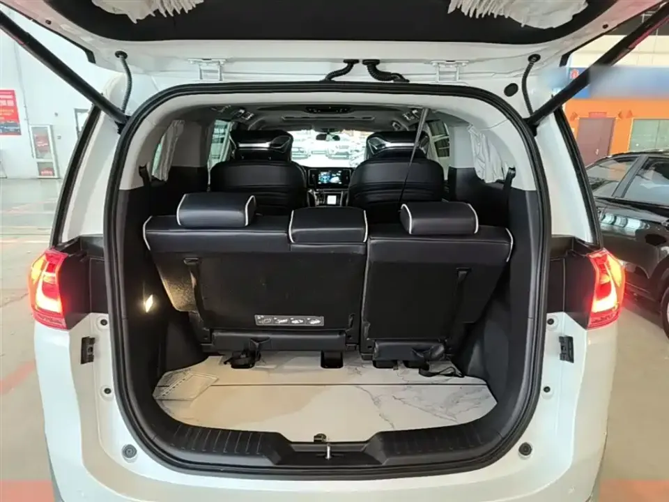 GAC Trumpchi M8