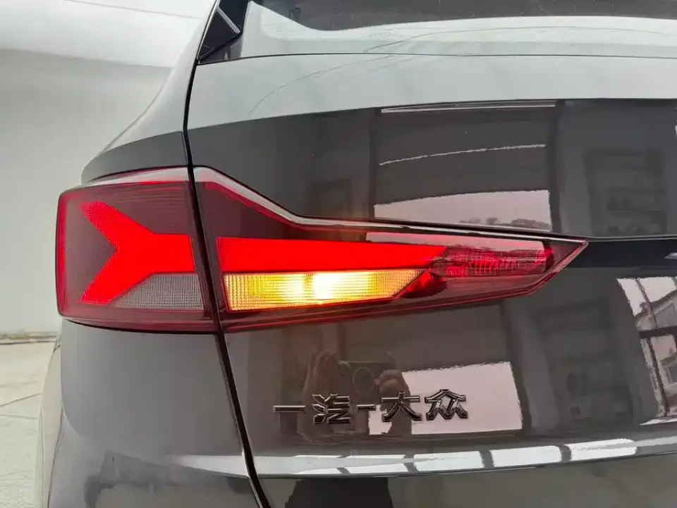 Jetta VS5