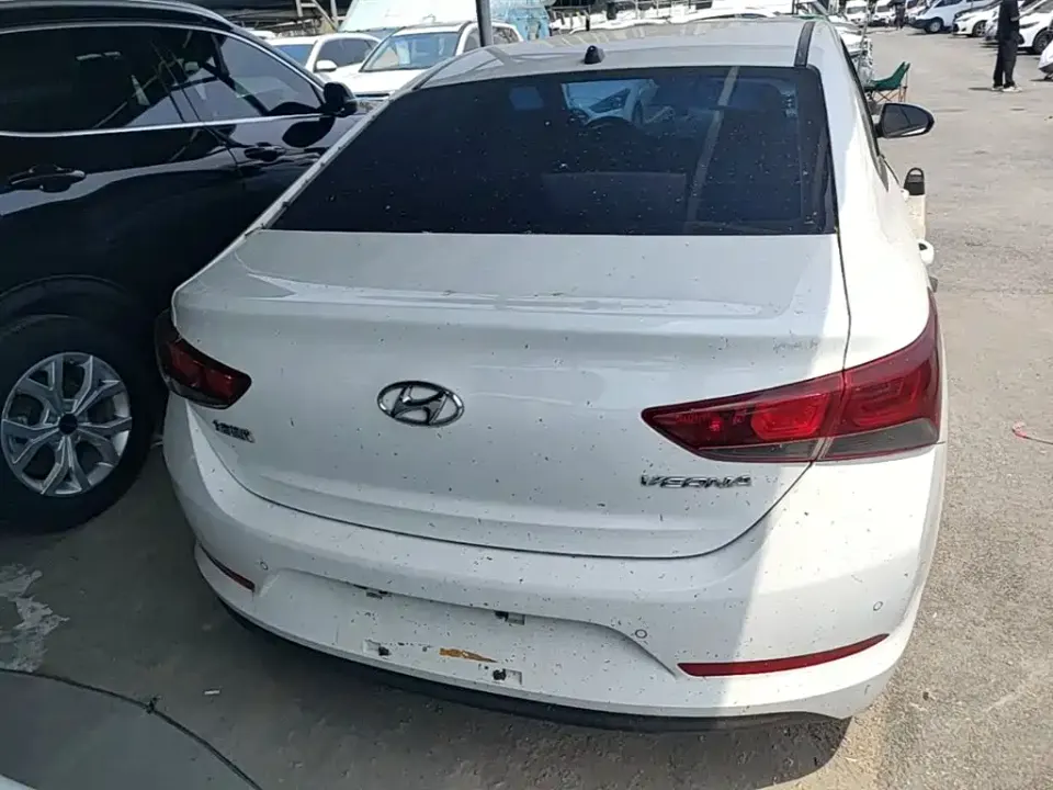 Hyundai Verna
