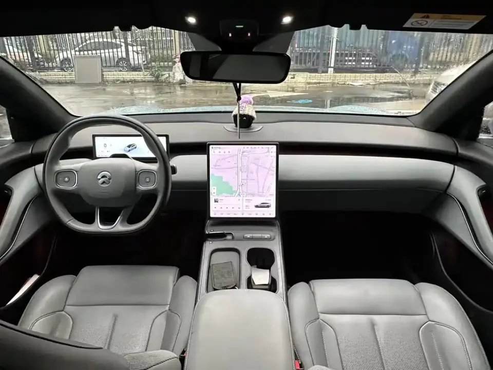 Nio ET5T