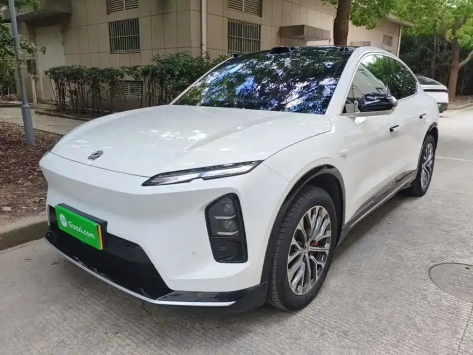 Nio EC6