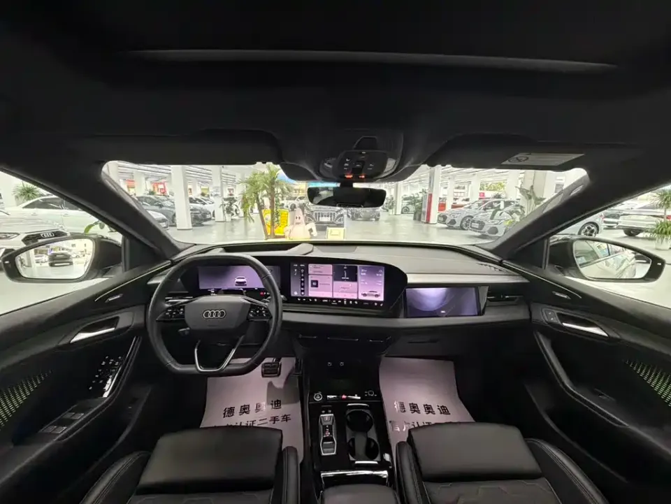 Audi Q6L e-tron
