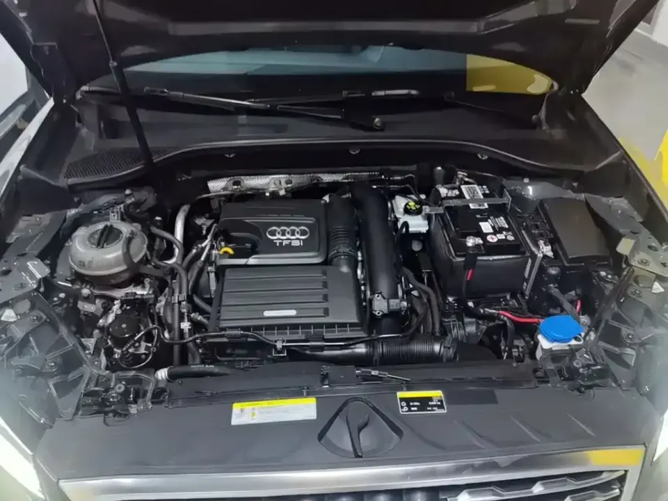 Audi Q2L
