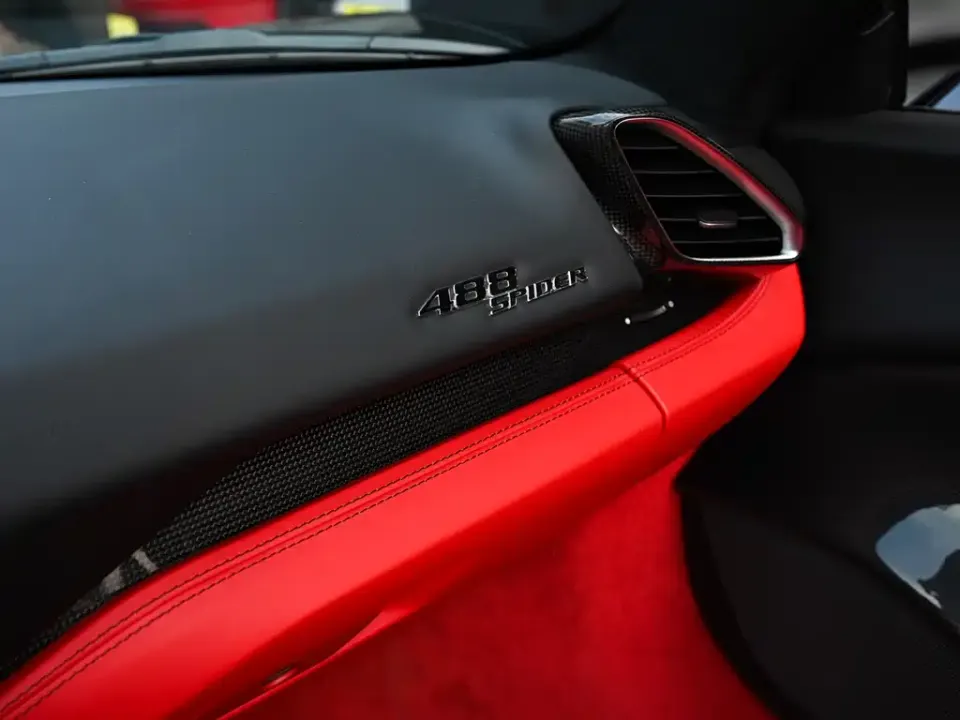Ferrari 488