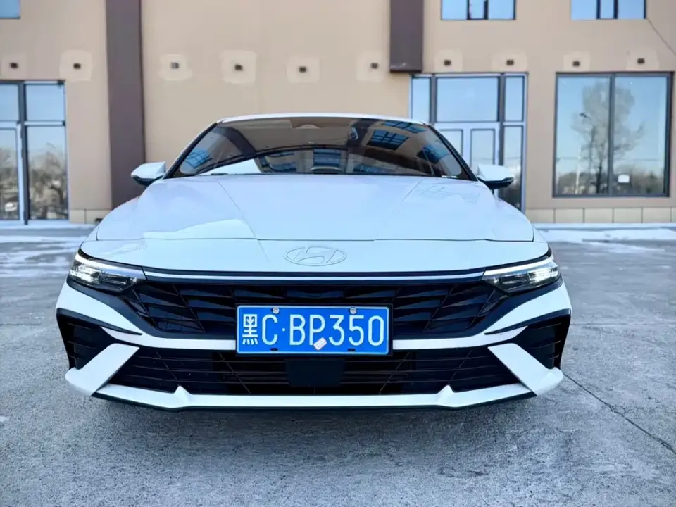 Hyundai Elantra