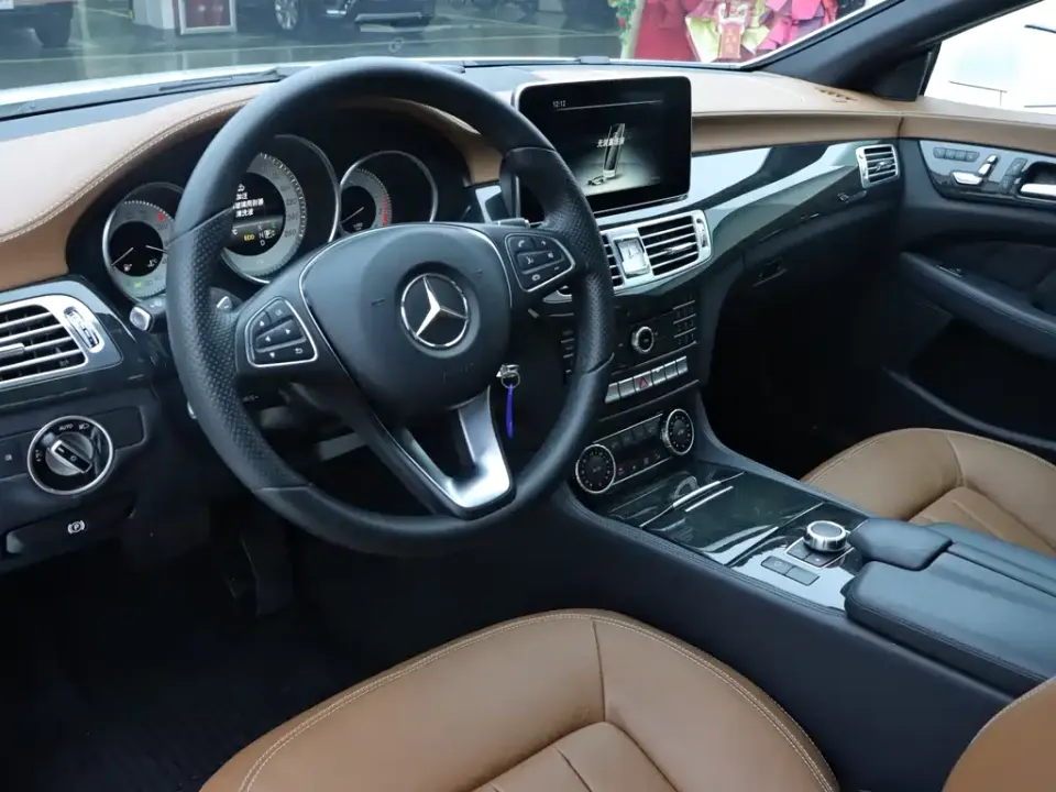 Mercedes-Benz CLS