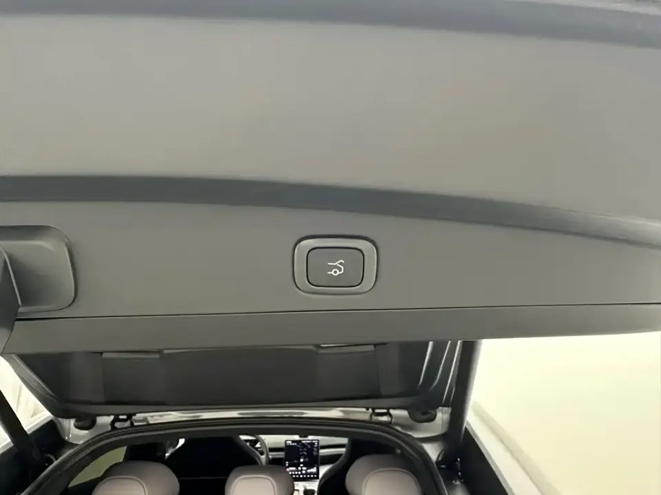 Nio EC6